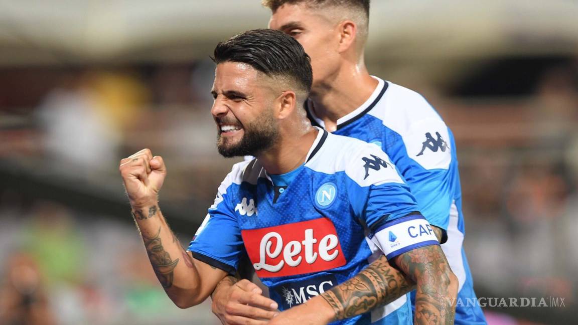 El Napoli del 'Chucky' Lozano da partidazo en triunfo ante la Fiorentina