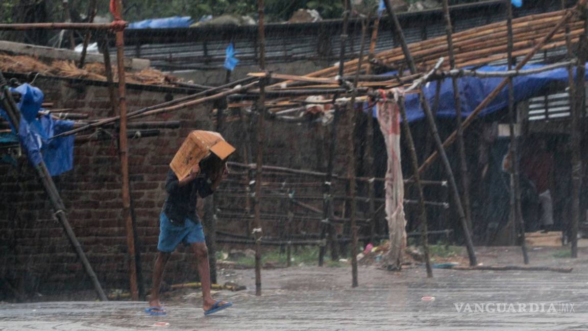 $!Evacuan a más de 3 millones personas en la India por poderoso ciclón Amphan en medio de la pandemia por el coronavirus