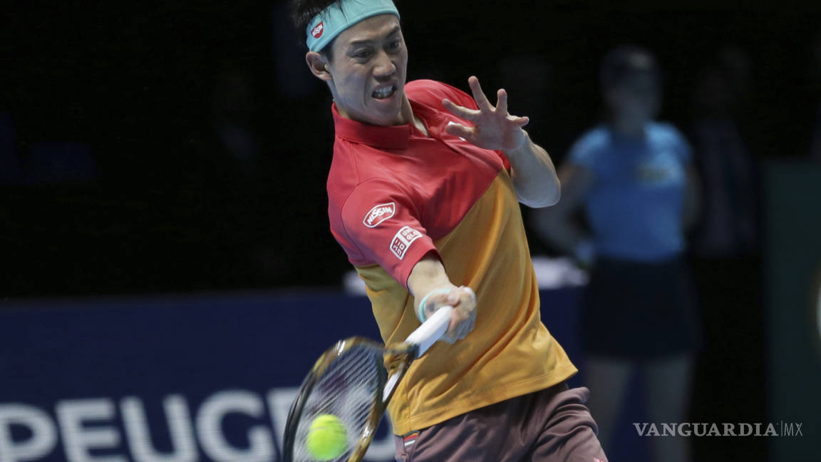 $!Nishikori sorprende a Federer y lo vence en el debut del suizo dentro de la Copa Masters
