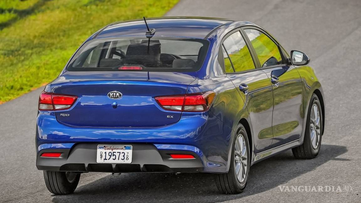 $!KIA Rio Sedán con mejor equipamiento para su versión de acceso en México