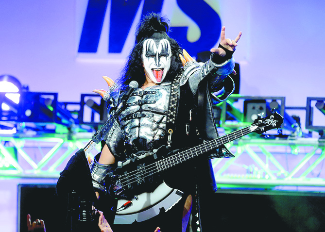 $!Famosos que brincaron del aula al escenario: conoce a las celebridades que fueron maestros