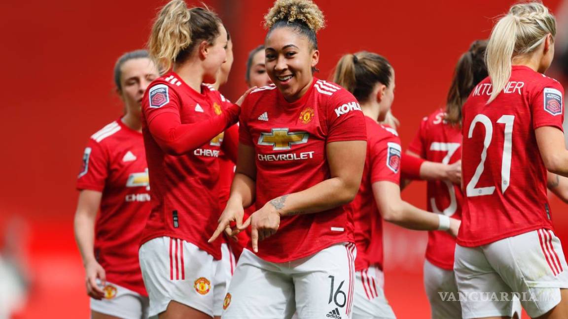Manchester United Femenil juega por primera vez en Old Trafford y consigue la victoria