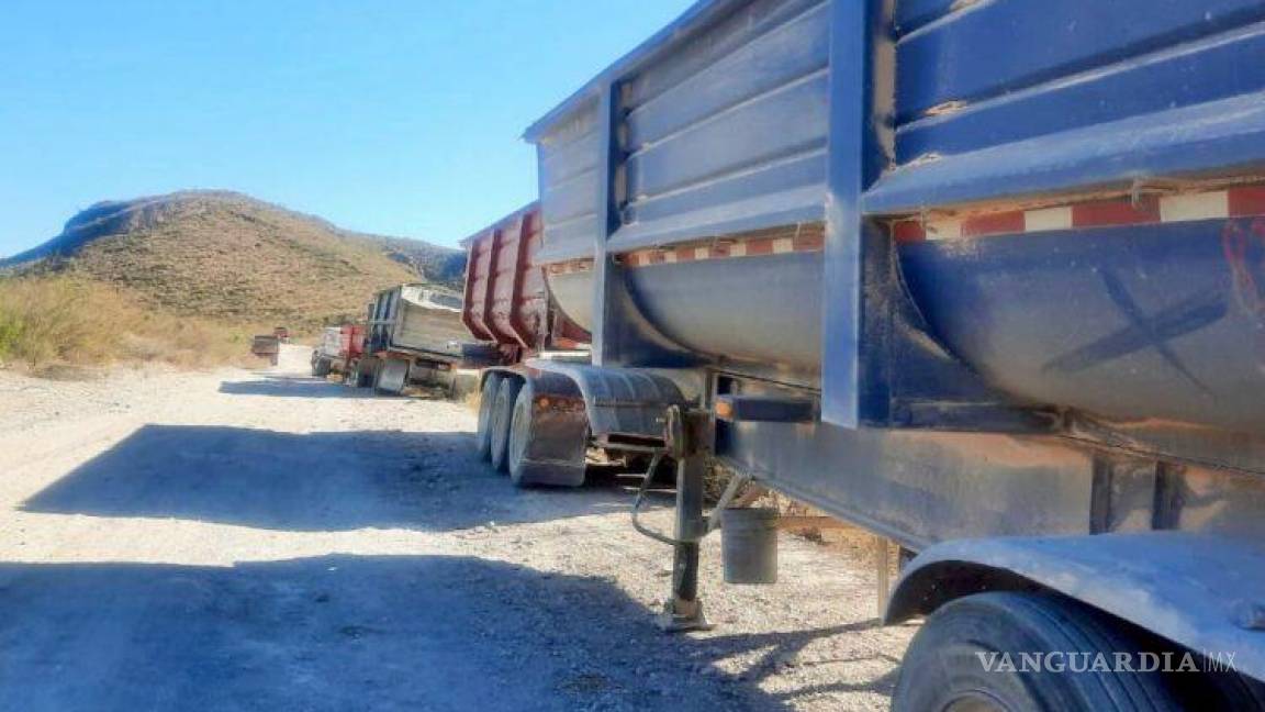 Encuentran vacías góndolas robadas en carretera Saltillo- Zacatecas; cargamento ascendía a tres mdd