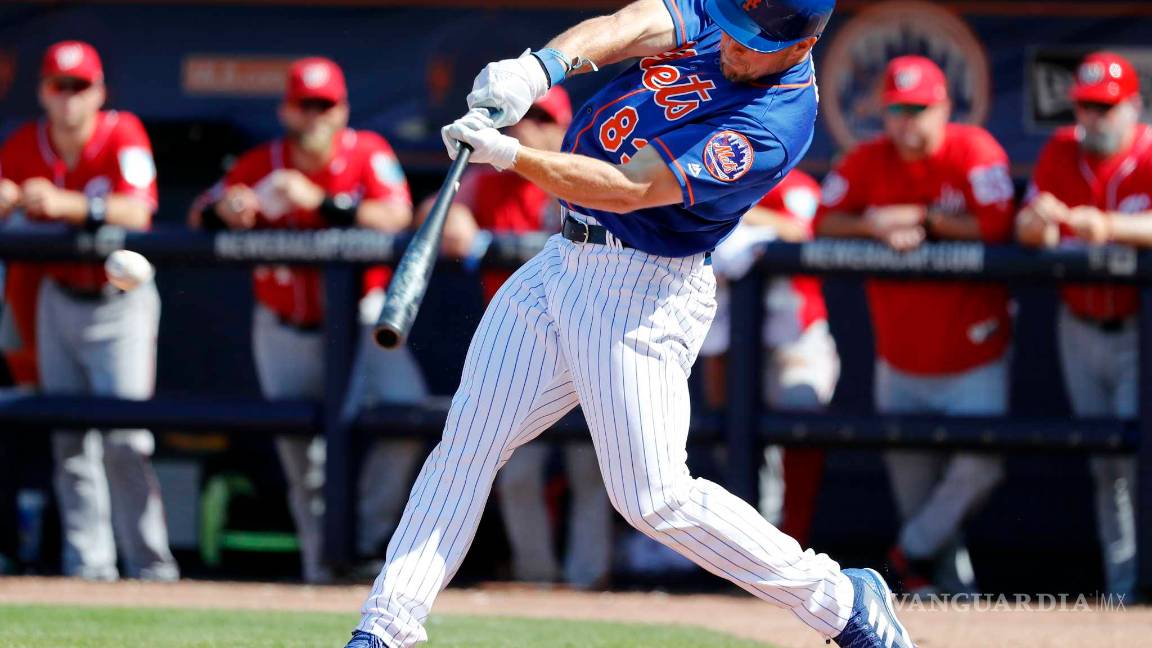 $!¡Turno al bate! Tim Tebow se prueba con los Mets