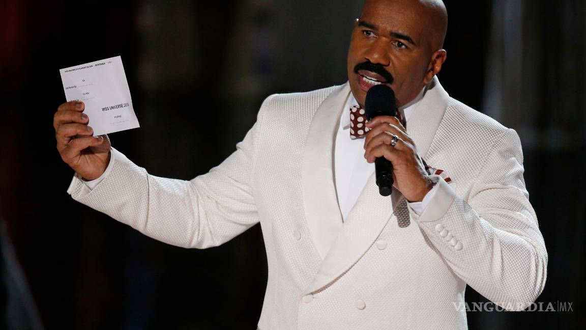 $!Insultan a Oscar D'León al confundirlo con animador de Miss Universo