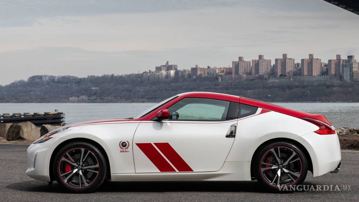 $!Nissan 370Z tendría sucesor con motor V6 biturbo y caja manual, el 400Z