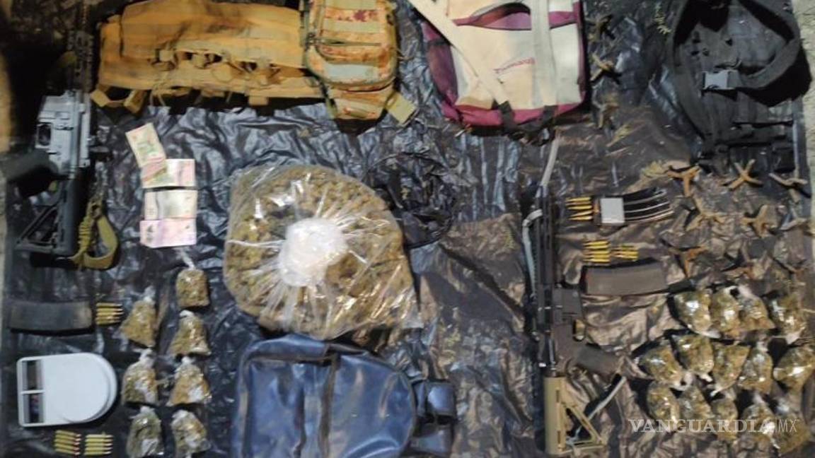 $!A los presuntos se les decomisaron armas, drogas y ponchallantas, de acuerdo con lo que dio a conocer la Secretaría de Seguridad de Nuevo León.