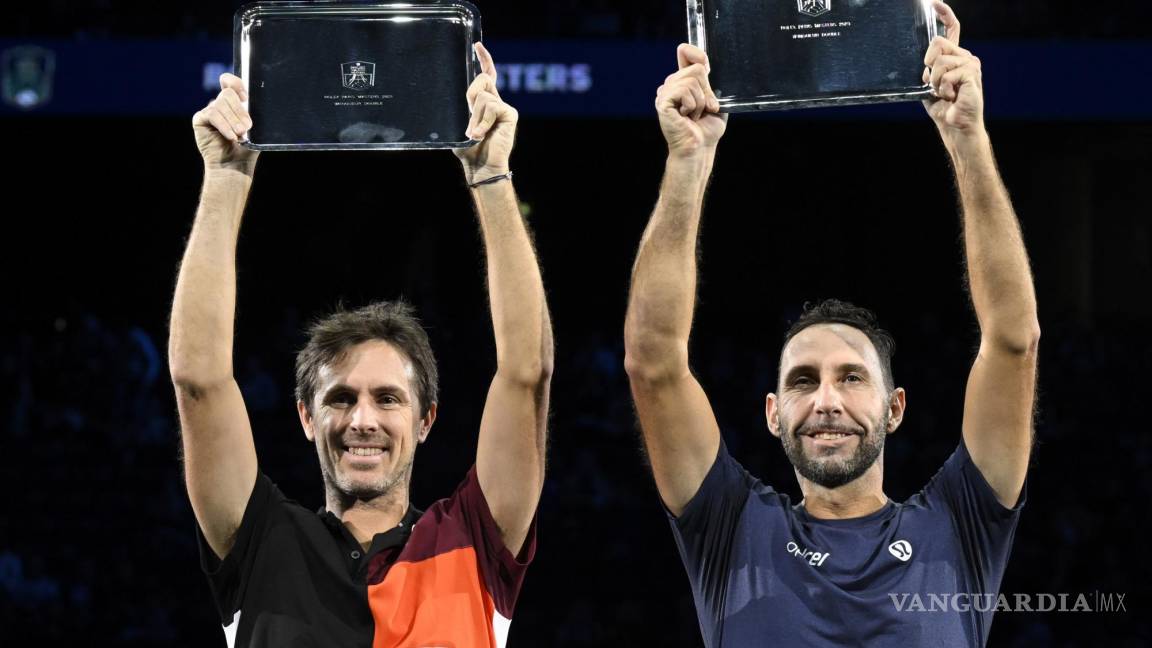 Santi González alcanza su título 23 en el Masters 1000 de París al lado de Edouard Roger-Vasselin