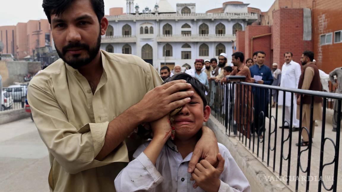 Registran 6 muertos en Pakistán por sismo de magnitud 6.6