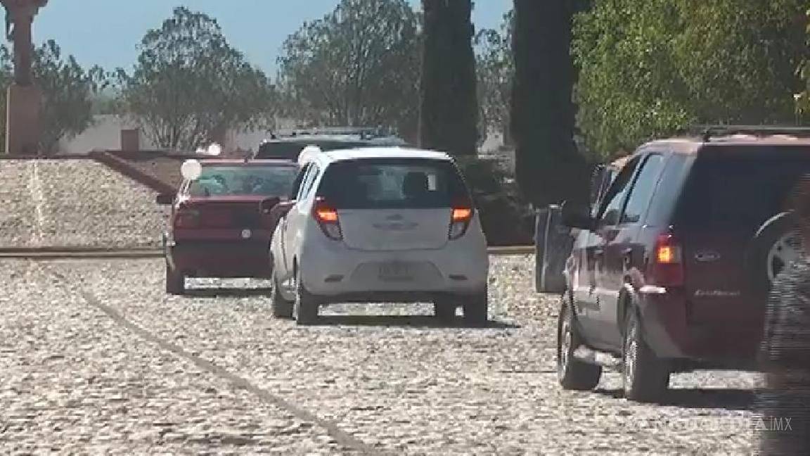 $!Familia da el último adiós a la pequeña Lluvia Estefanía en panteón al norte de Saltillo