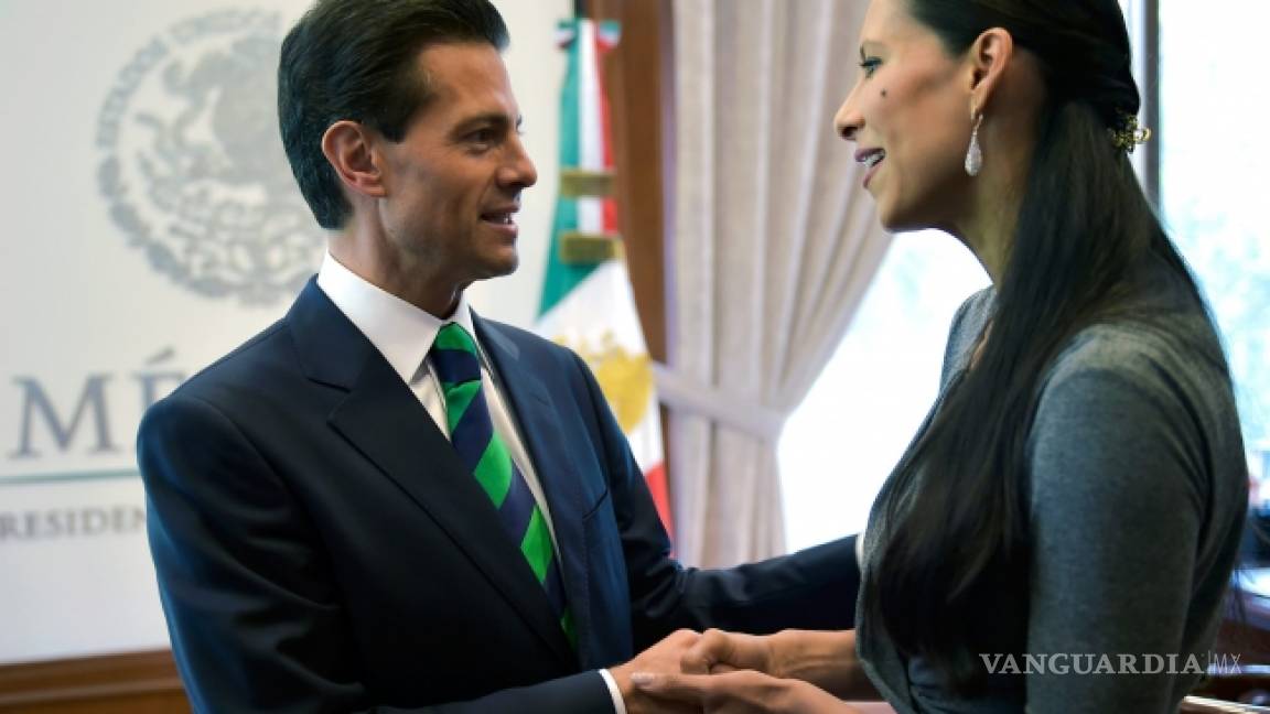 $!Peña Nieto se reune con la bailarina Elisa Carrillo