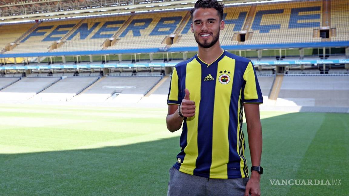 ¡Es oficial! Diego Reyes es jugador del Fenerbahce