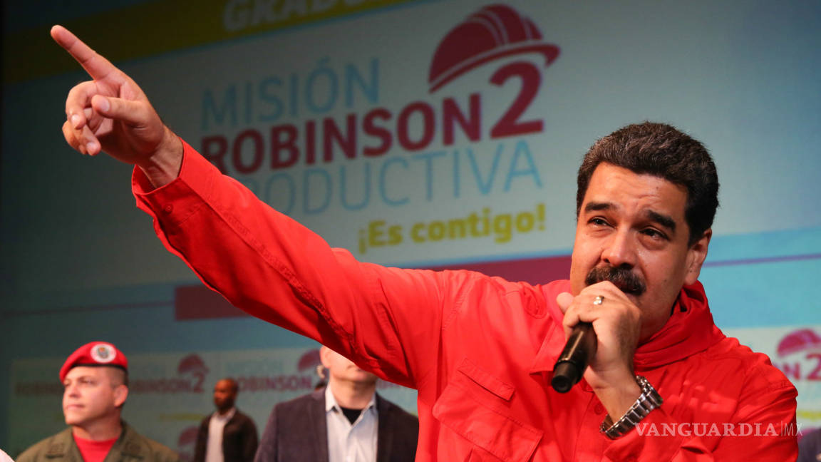 Nicolás Maduro pone cadenas de radio y televisión a servicio de campaña constituyente