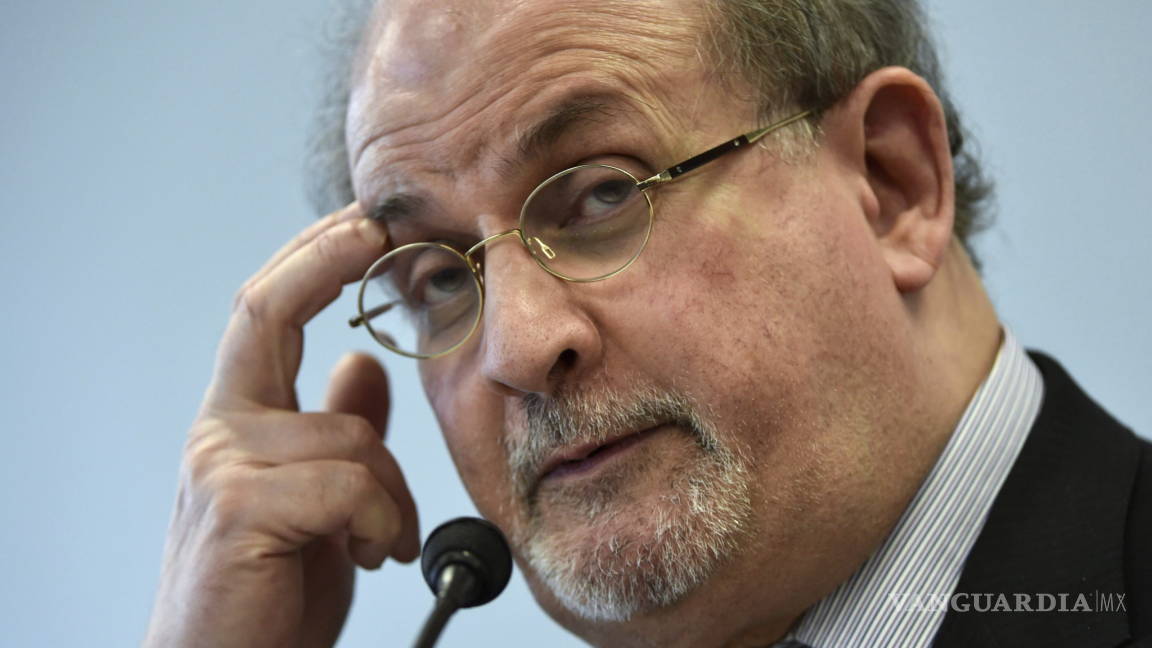 Defiende Salman Rushdie la libertad de expresión en la FIL de Fráncfort