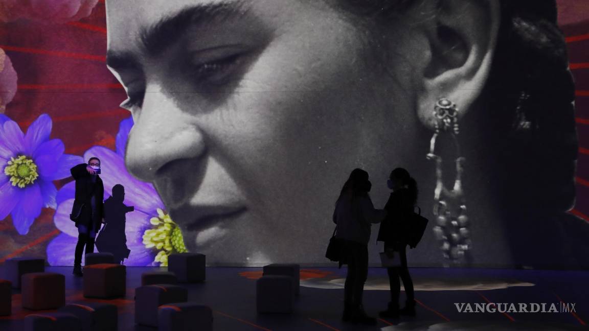 Primera biografía inmersiva de Frida Kahlo muestra su conversión en “icono pop”