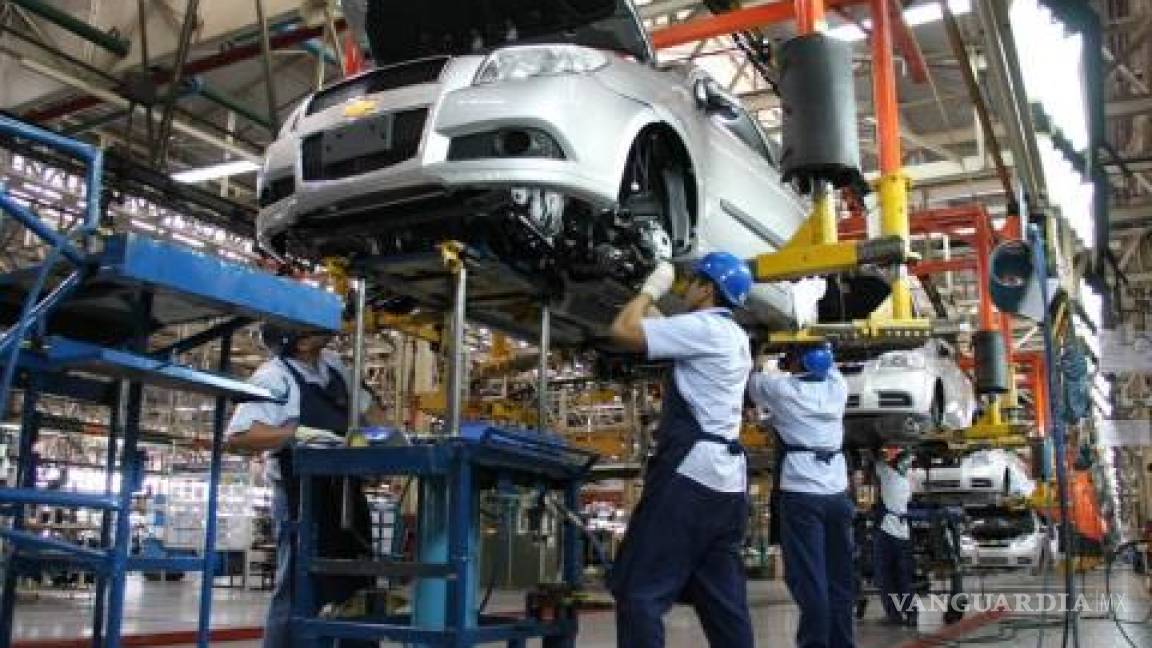 México exportó 15.4% más autos durante agosto