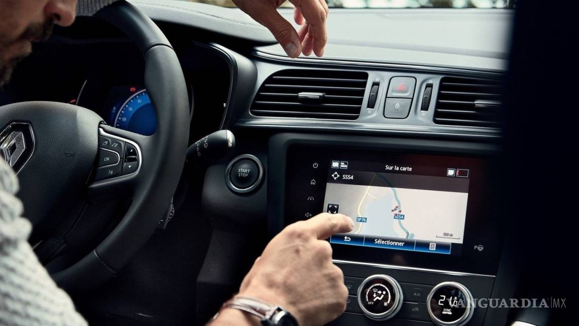 ¿No más pantallas táctiles en autos?, Mazda las dejará porque usarlas puede causar accidentes