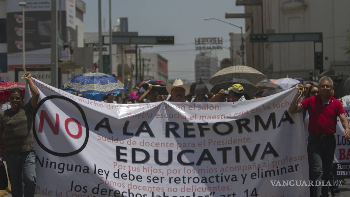 Autoridades de Nuevo León usarán la fuerza pública contra maestros