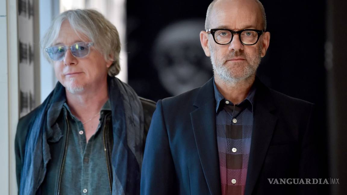 $!"Vivimos ahora en tiempos muy oscuros”: R.E.M.