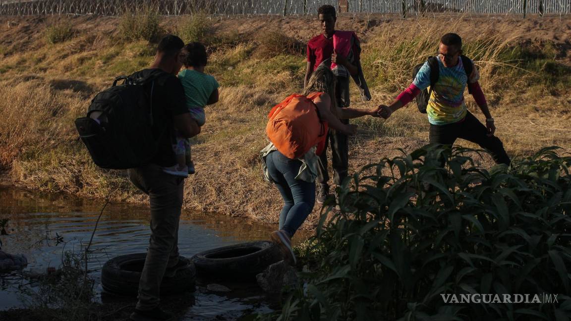 Critica AMLO a gobernadores de EU por ‘lucrar’ con crisis migratoria