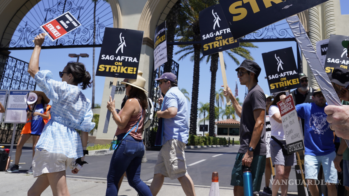 Estrellas de Hollywood apoyan la huelga, donan más de 15 millones de dólares a la causa