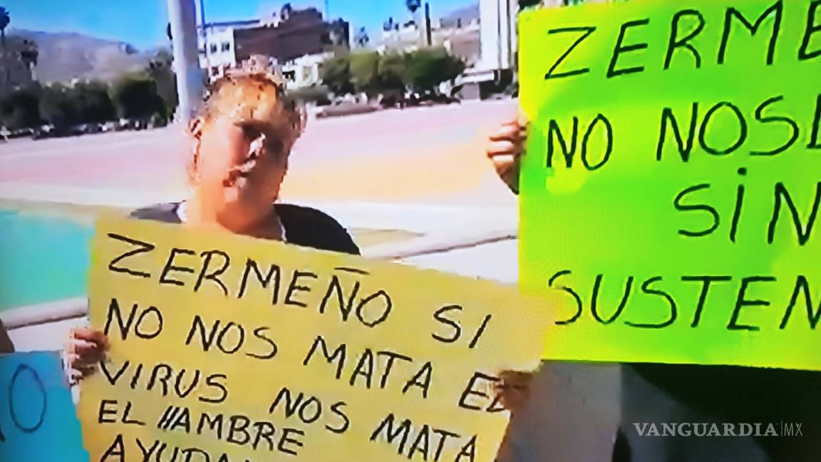 Trabajadores y meseras de Torreón protestan por cierre de bares