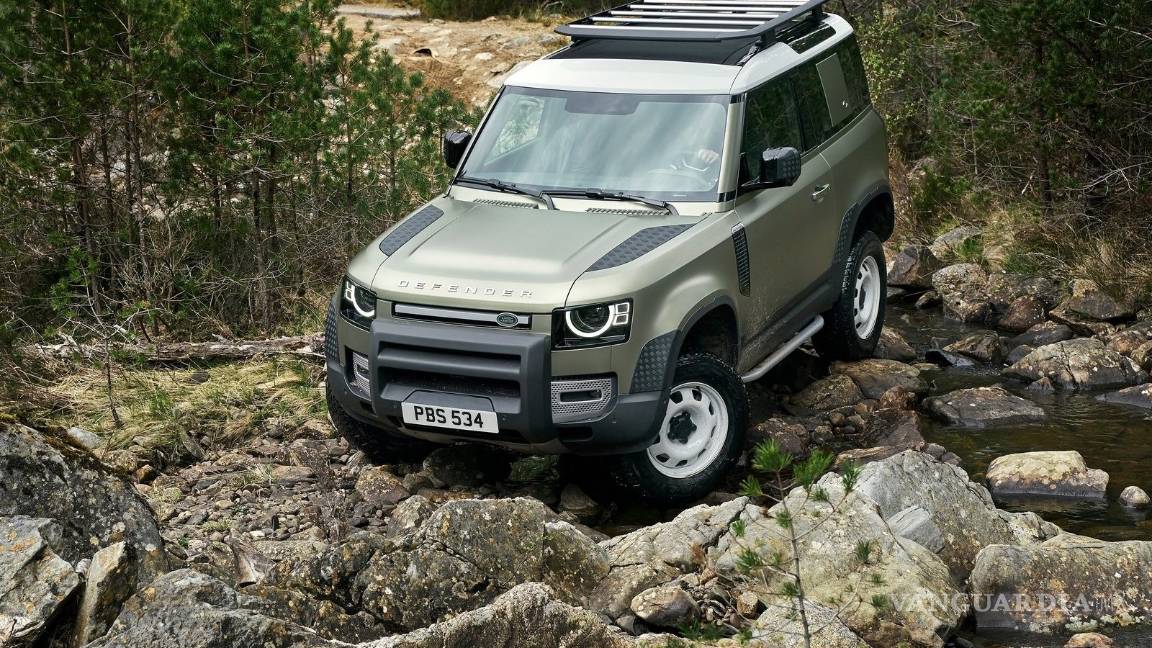 $!El nuevo Land Rover Defender puede cruzar lo que sea sin dejar de ser lujoso y cómodo
