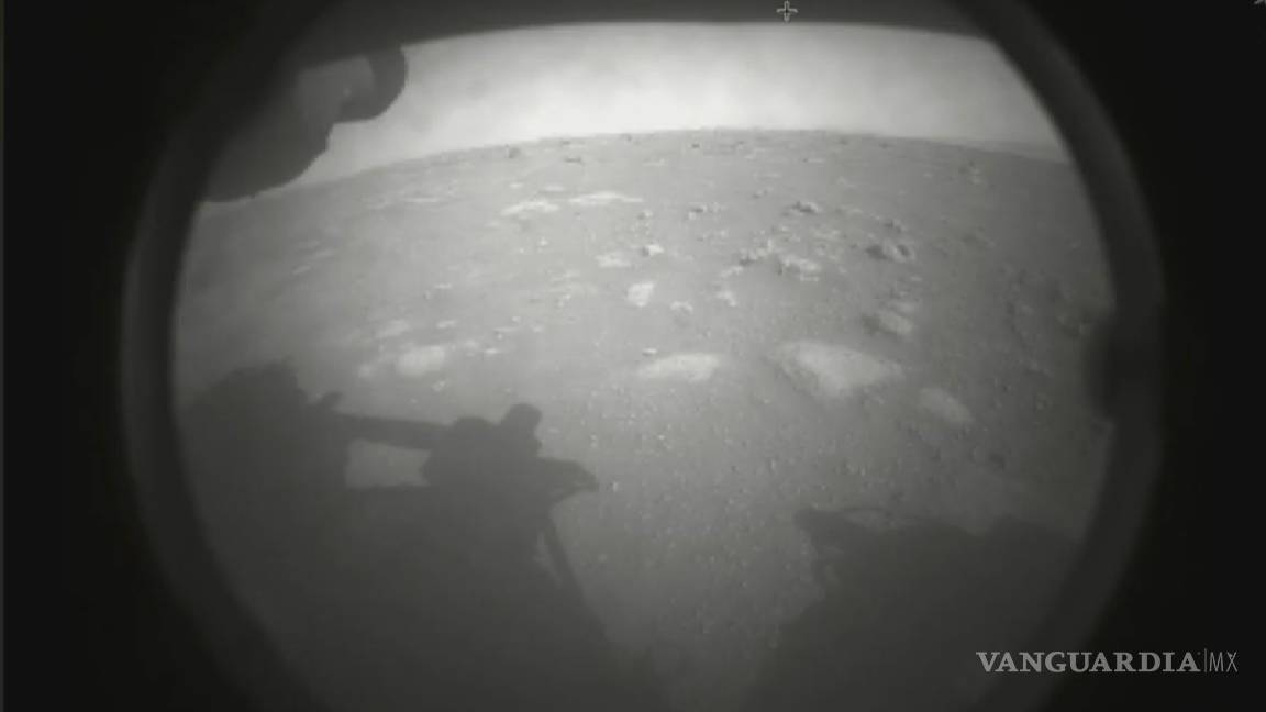 Inicia Perseverance búsqueda de vida en el planeta rojo (ve la primera imagen de Marte que envió la sonda)
