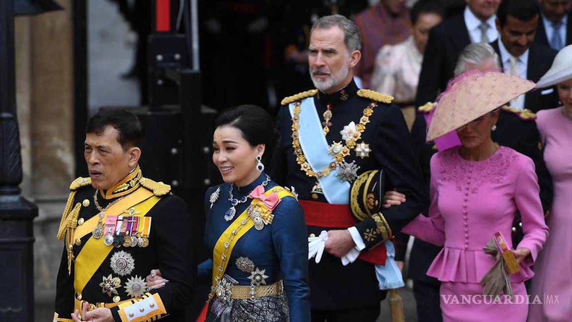 Así inicia el reinado del Carlos III tras una larga espera para ser el monarca británico (fotos)