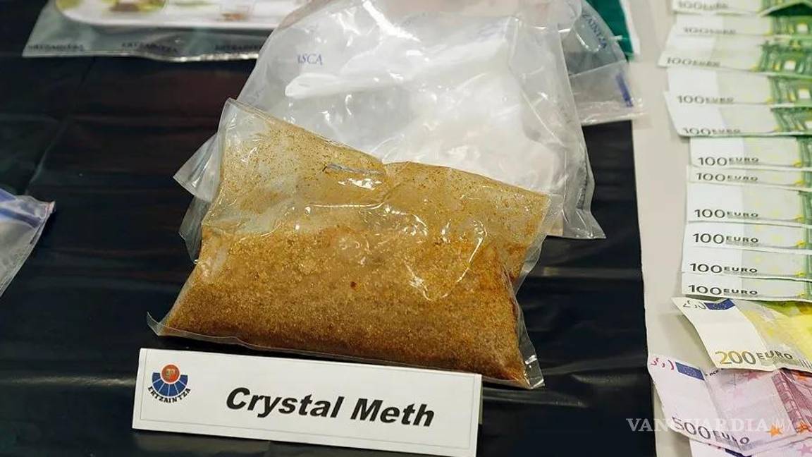 $!Imagen de drogas incautadas por la Ertzaintza, la policía autonómica vasca, al desmantelar un laboratorio clandestio.