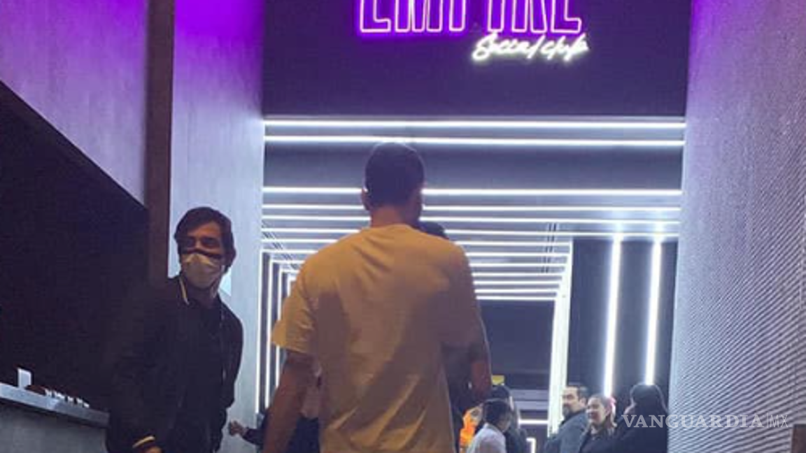 Joven comparte acto de discriminación en antro de San Pedro, Nuevo León