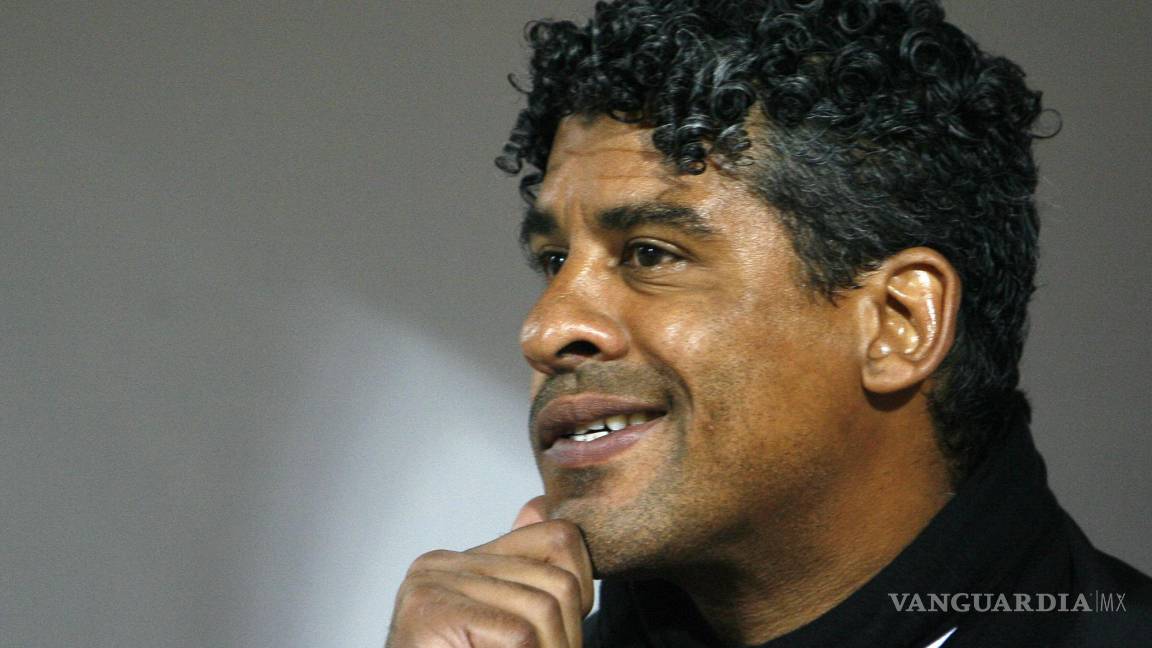 ¿Frank Rijkaard a Chivas? El exitoso exDT del Barcelona llegaría al banquillo del Rebaño