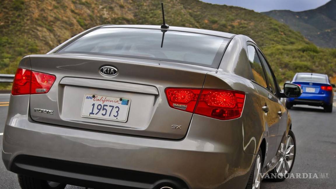 $!Solo en Chihuahua, Tamaulipas y Baja California se ha regularizado el 51% de todos los vehículos “chocolate”.