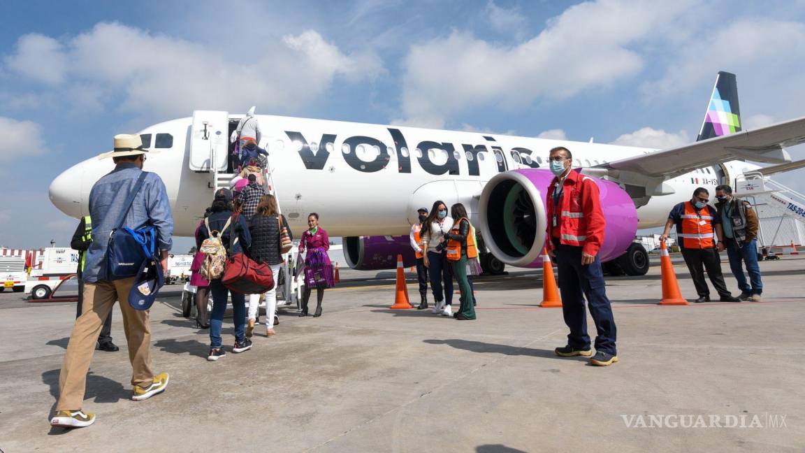 Cancela Volaris nueve rutas “no rentables” en el AICM, operarán en AIFA y Toluca