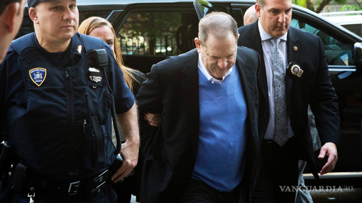 &quot;Te tenemos&quot;, dicen víctimas de Weinstein tras su arresto