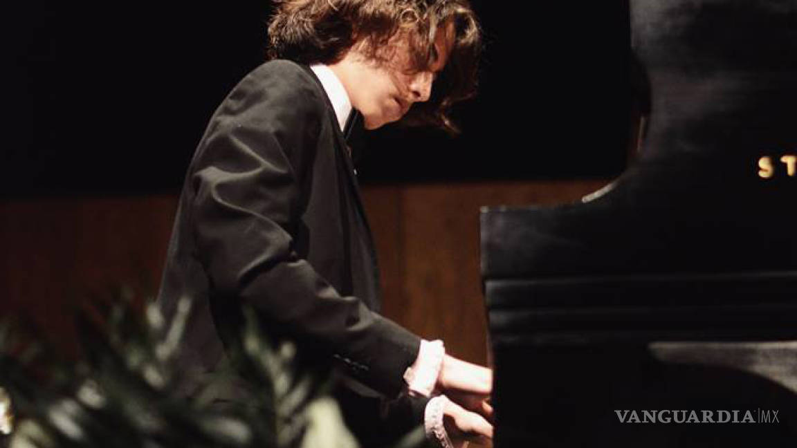 Eric Valdés: un prodigio en el piano; magia en las manos, pasión en el corazón