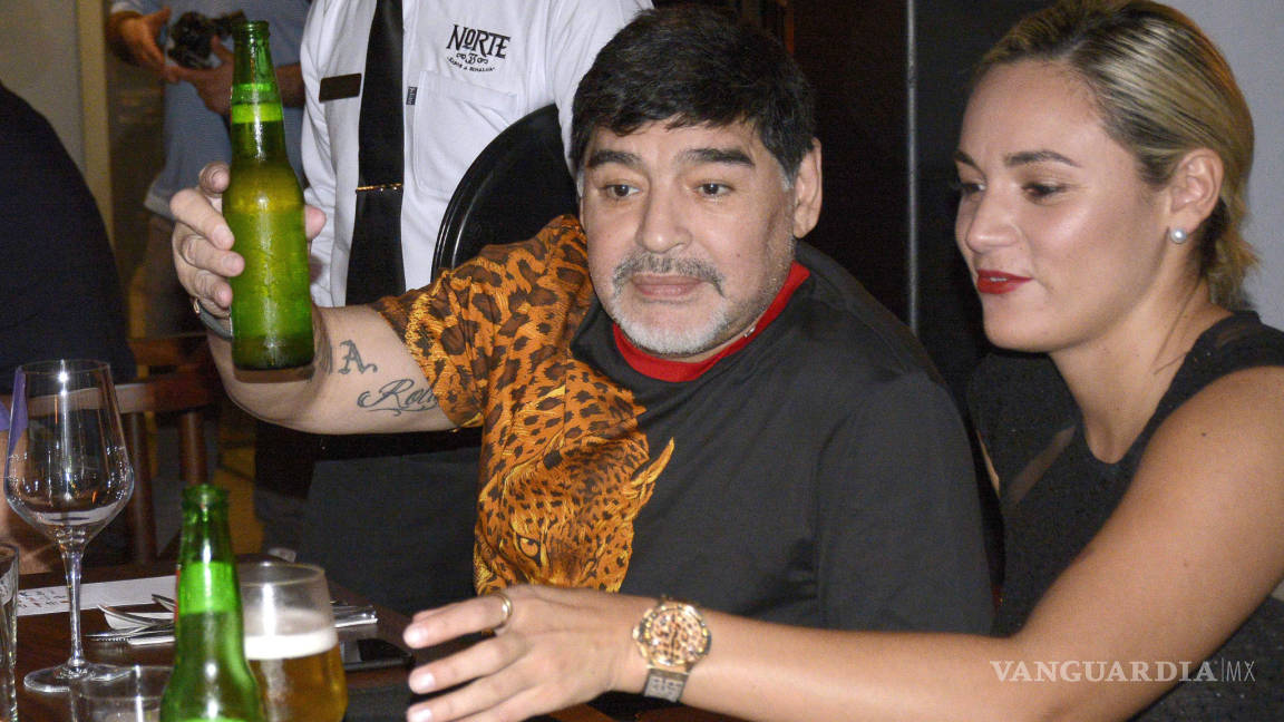Recauda Maradona fondos para damnificados en Sinaloa