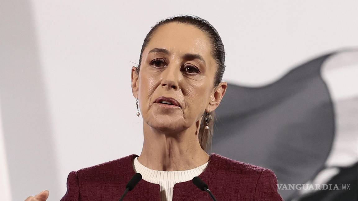 $!Claudia Sheinbaum negó que conozca a Juan Pablo Penilla, abogado de Ismael ‘El Mayo’ Zambada, a pesar de que se difundió una foto donde posan juntos.