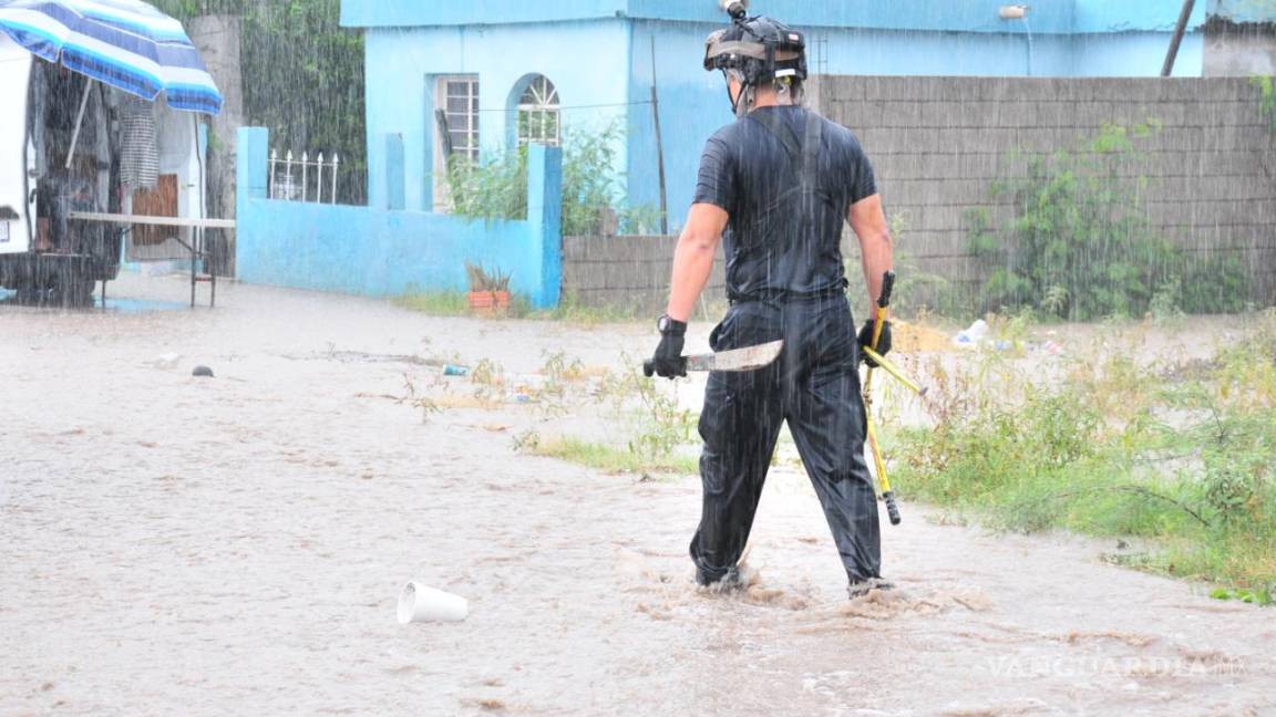 Hidrólogo recorre zonas afectadas por inundaciones en Monclova