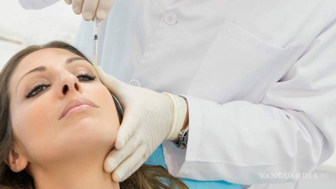 $!La Cofepris hace un llamado a los pacientes a tener seguridad que las clínicas cuenten con las licencias necesarias.