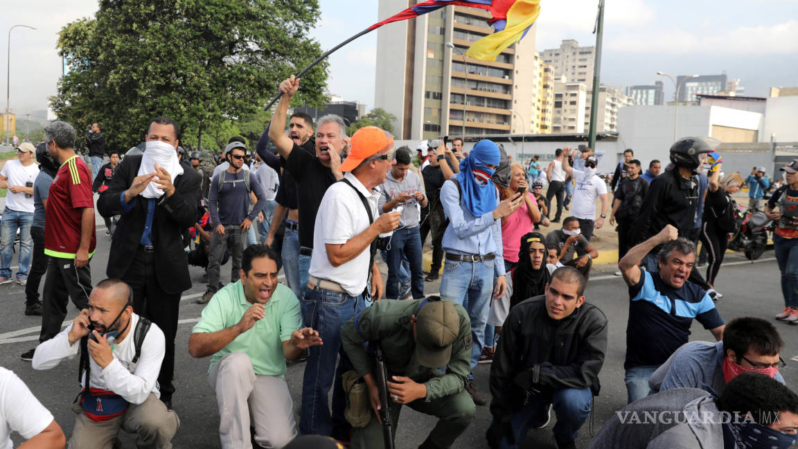EU respalda llamado de Guaidó para que militares se levanten contra Maduro, afirma Pompeo