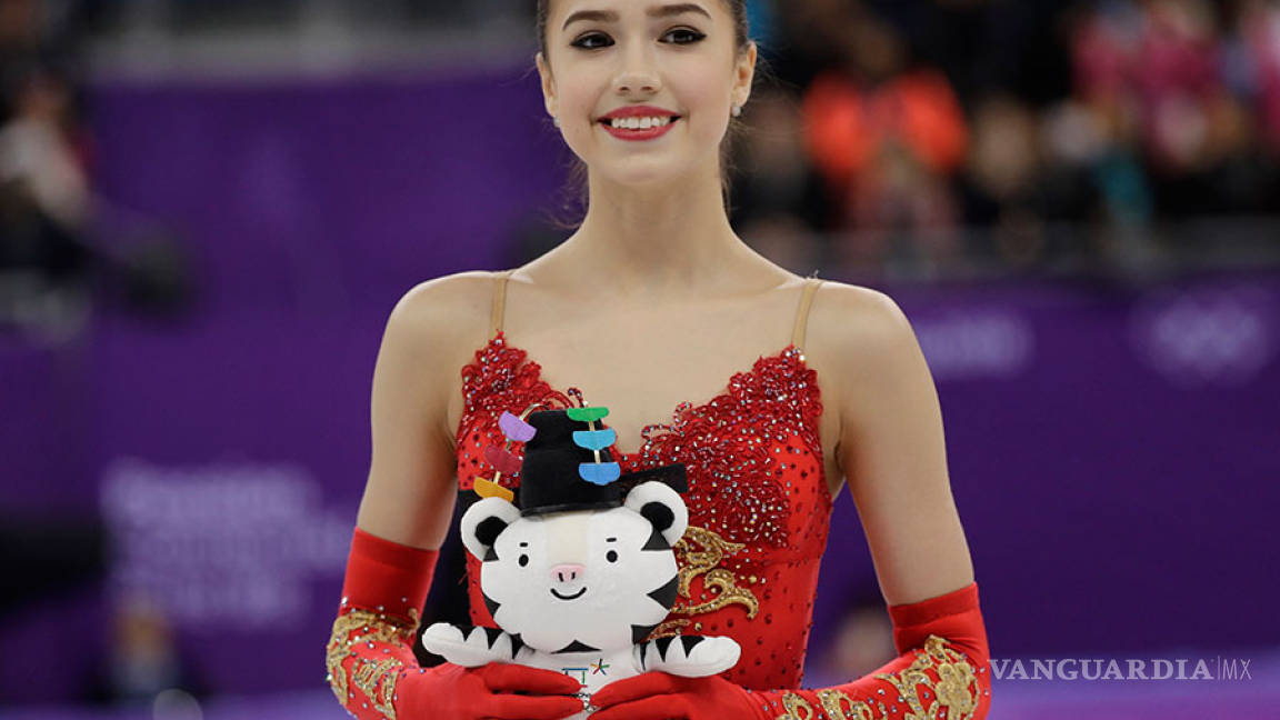 La rusa Alina Zagitova gana el oro olímpico de patinaje artístico