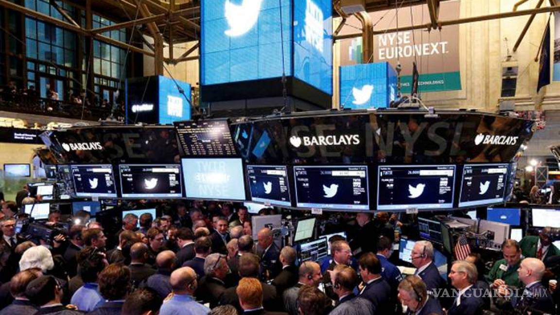 Twitter anuncia salida de cuatro ejecutivos; caen acciones