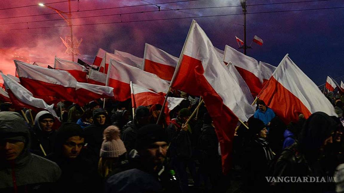 Miles de ultraderechistas marchan en Polonia