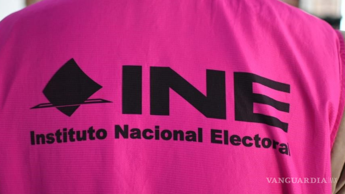 Morena pide al INE quitarse el rosa, porque es utilizado por la oposición