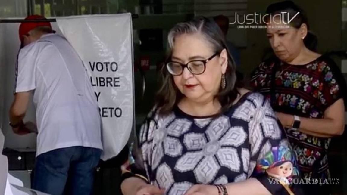 Norma Piña, presidenta de la Suprema Corte, acudió a votar