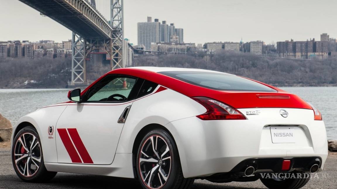 $!Nissan 370Z tendría sucesor con motor V6 biturbo y caja manual, el 400Z