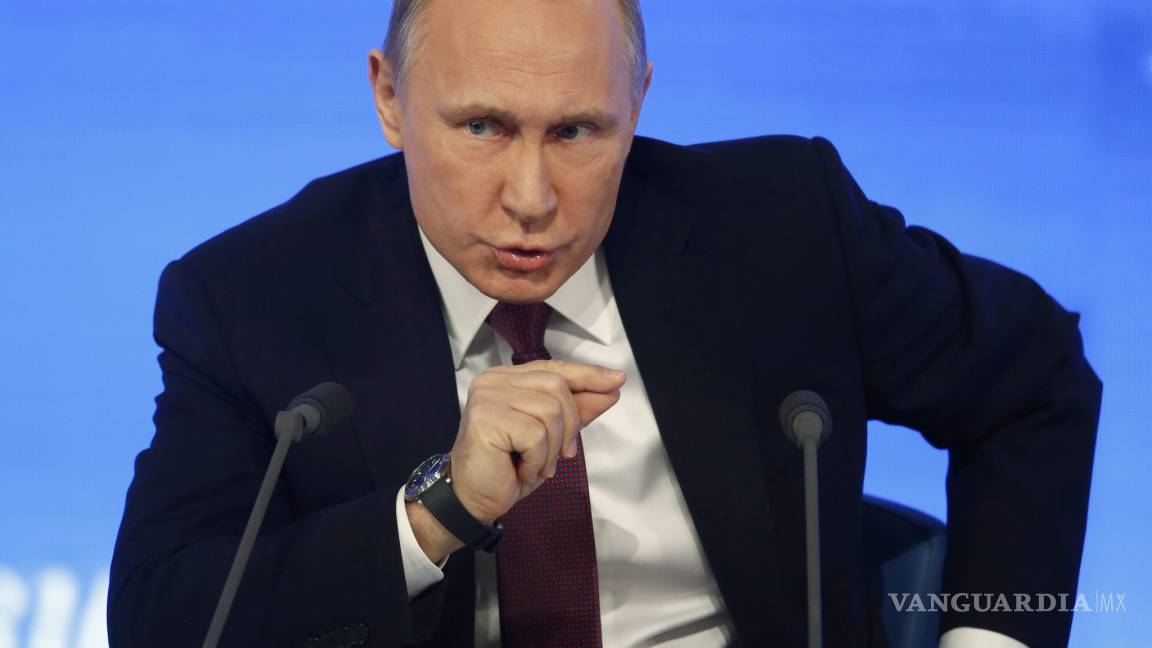 Vladimir Putin le cuenta a los rusos cómo ser mago por una noche