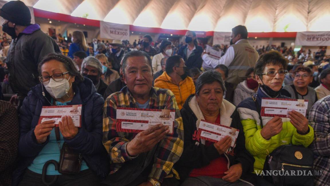 Así fue el aumento a la Pensión del Bienestar para Adultos Mayores durante el sexenio de AMLO