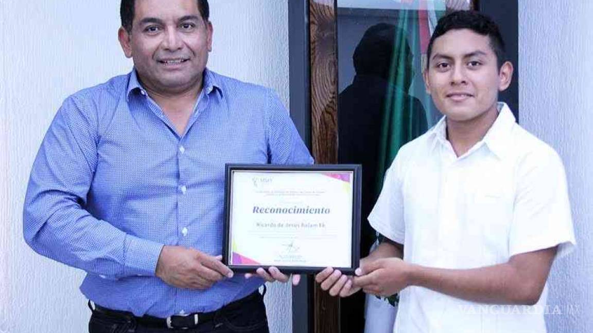 Estudiantes mexicanos triunfan en Tailandia